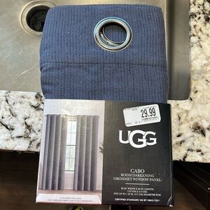 UGG Cabo darkening window panel